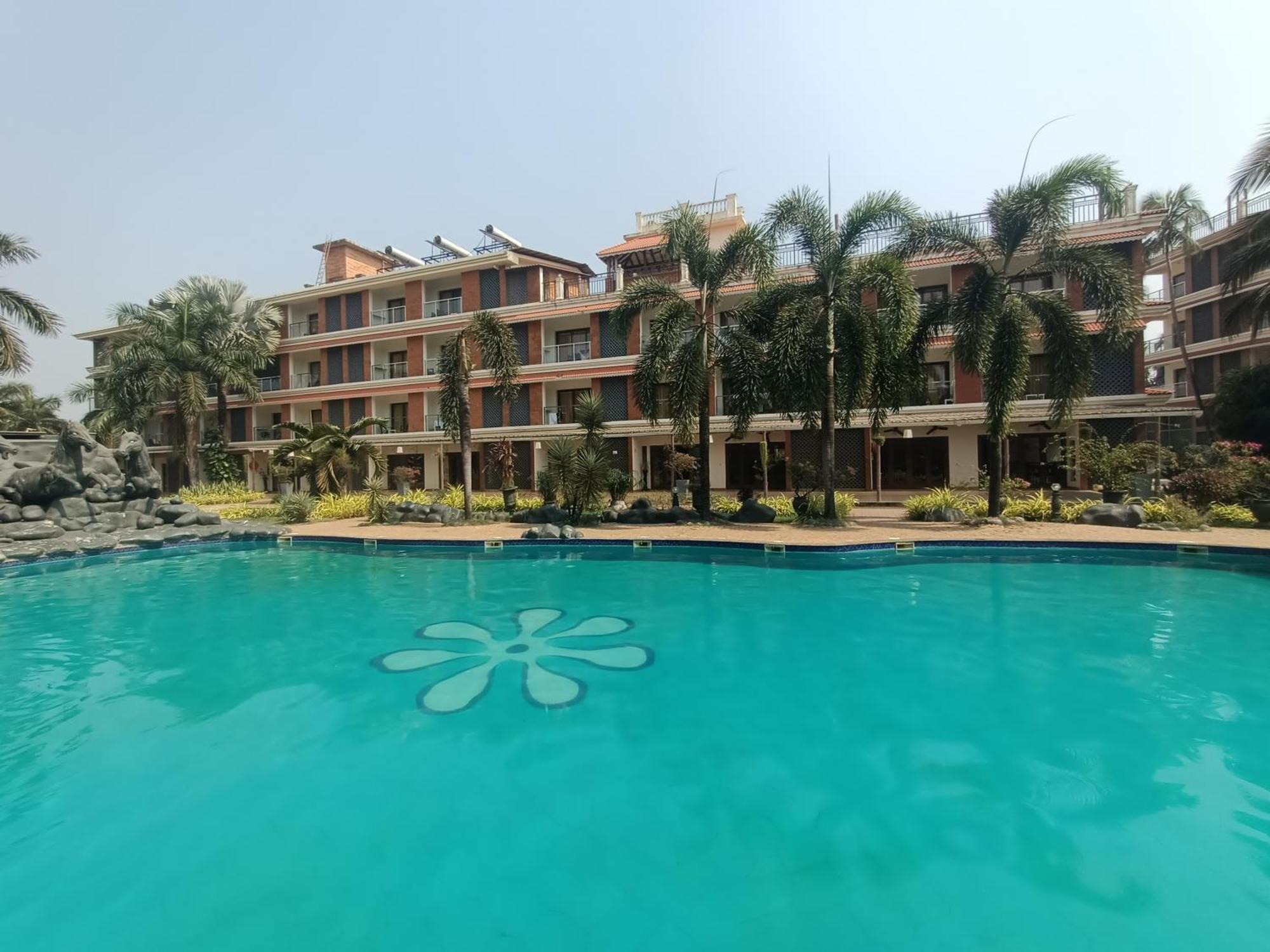 Resort Primo Bom Terra Verde Baga Exterior photo